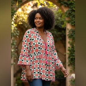 Crown & Ivy Pink and Green Geometric Tunic